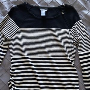 Women’s striped sweater with tags